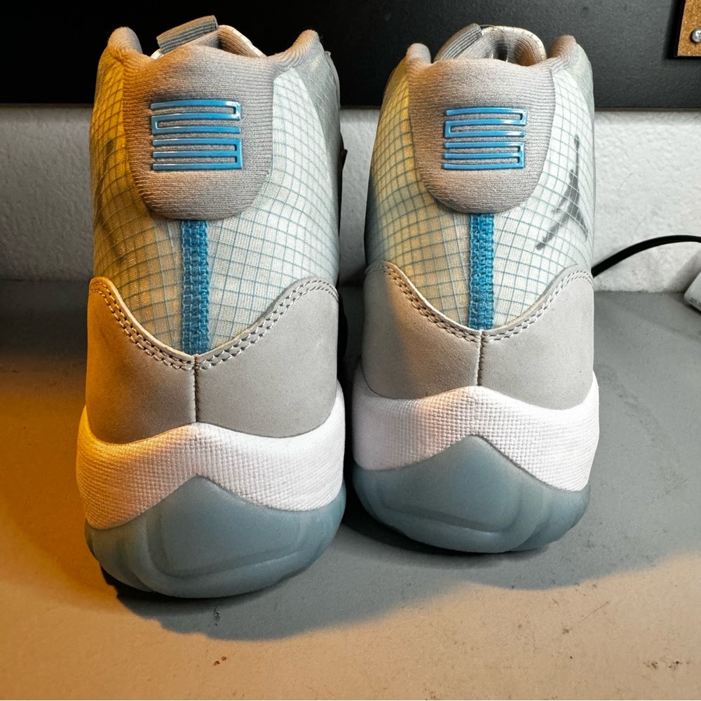Nike - Picture 5 of 9